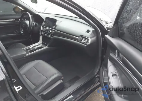 2021 Honda Accord Sport 2.0T z USA, uszkodzony, nr VIN 1HGCV2F30MA025056